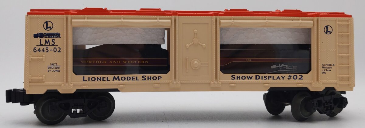 Lionel 6-19675 Lionel Model Shop Display Car with N&W J Class 600 Loco LN/Box