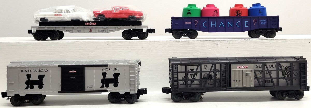 Lionel 6-52181 O Gauge Monopoly Set Two Freight Car 4-Pack EX/Box