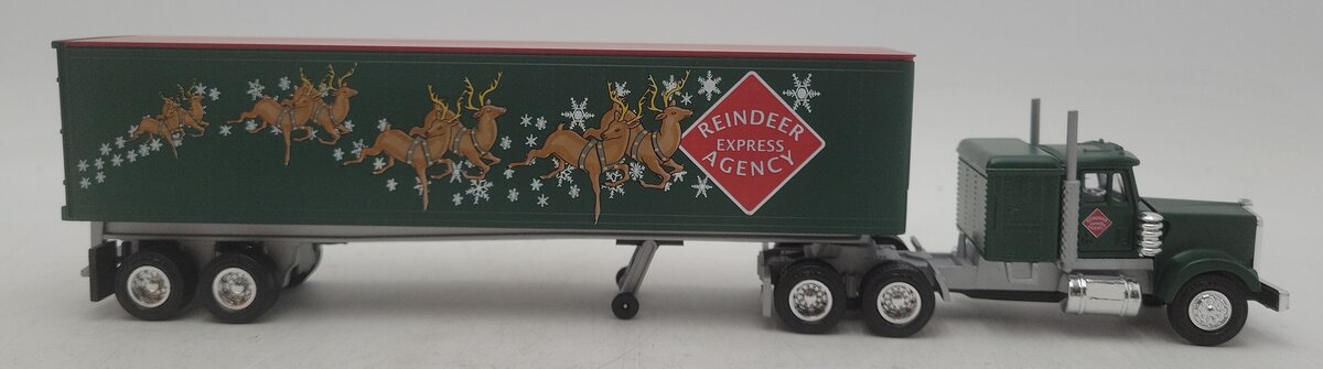 Lionel 6-14260 O Gauge Christmas Tractor Trailer Truck LN/Box