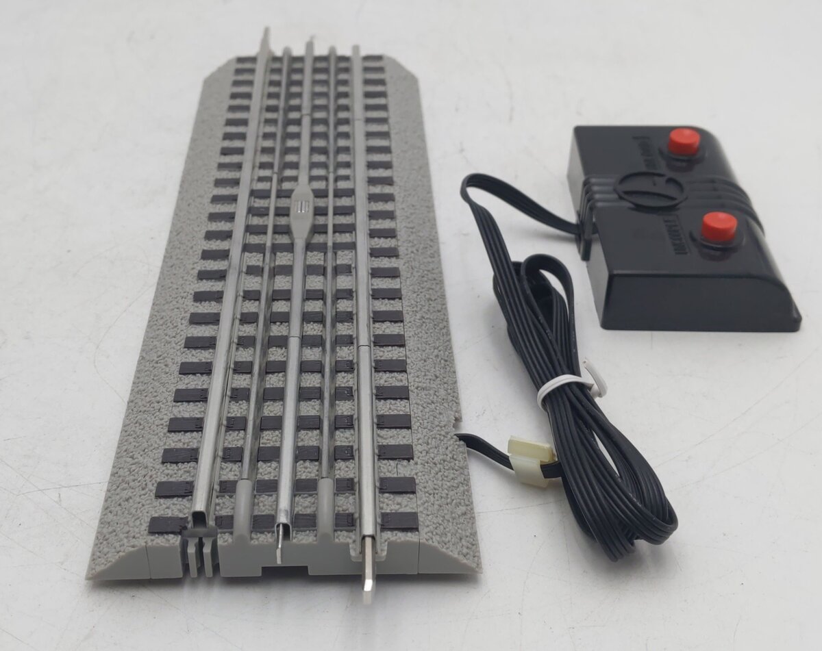 Lionel 6-12054 O Gauge FasTrack Operating Track Section LN/Box