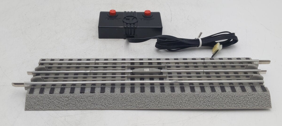 Lionel 6-12054 O Gauge FasTrack Operating Track Section LN/Box