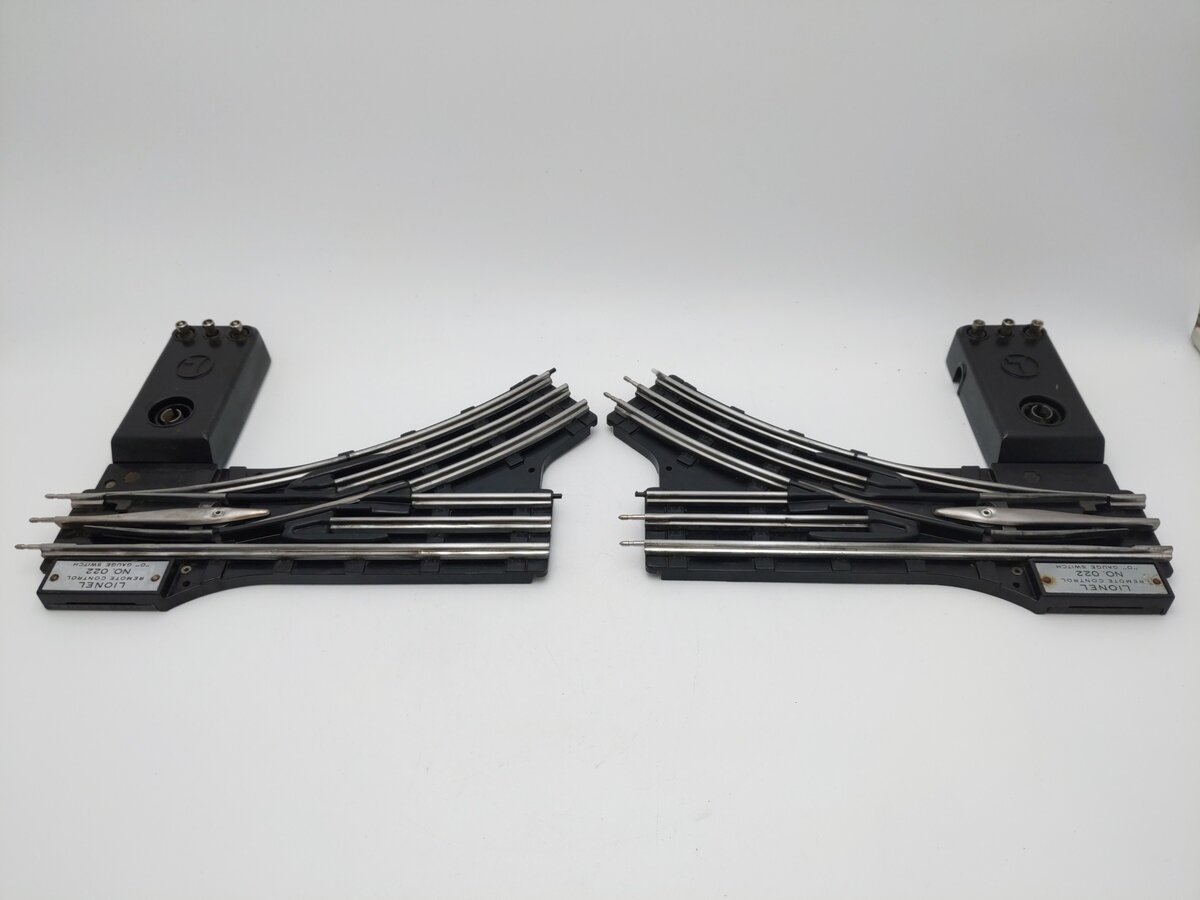 Lionel O22 Vintage O Left-Hand & Right-Hand Remote Control Switches (Pair of 2) VG