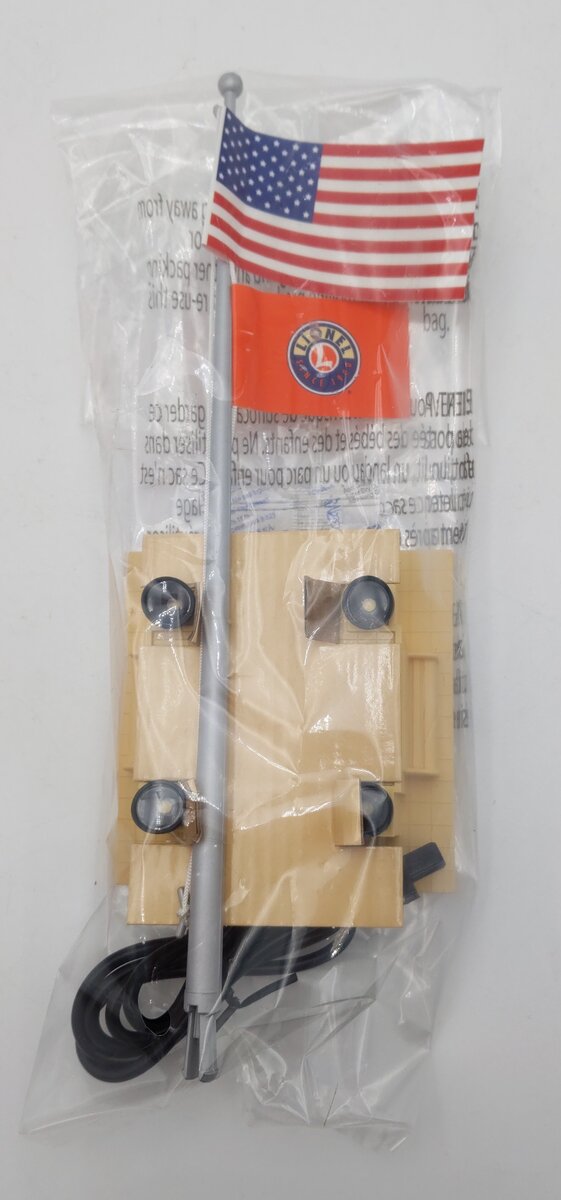 Lionel 6-84307 O Lionel Illuminated Flagpole with Flag NIB
