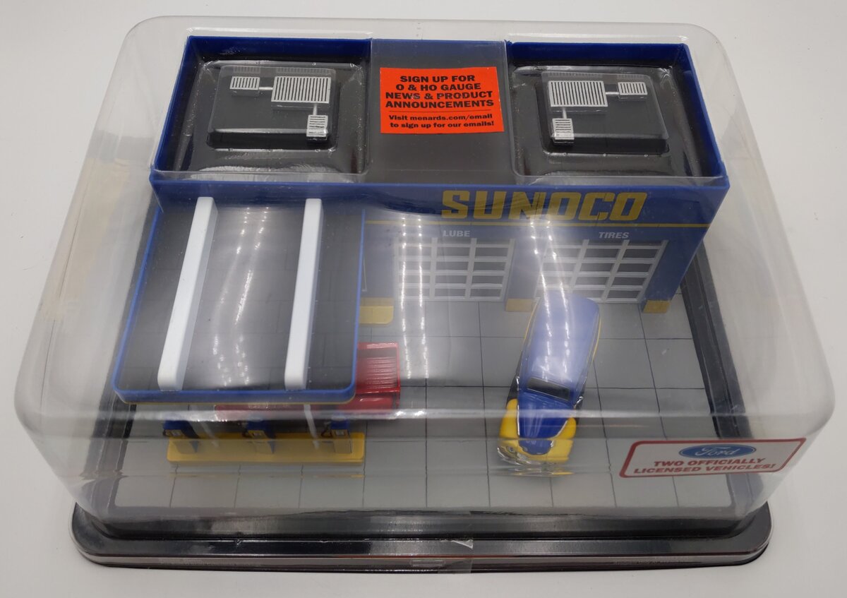Menards 275-9288 O Gauge Prebuilt SUNOCO Station NIB
