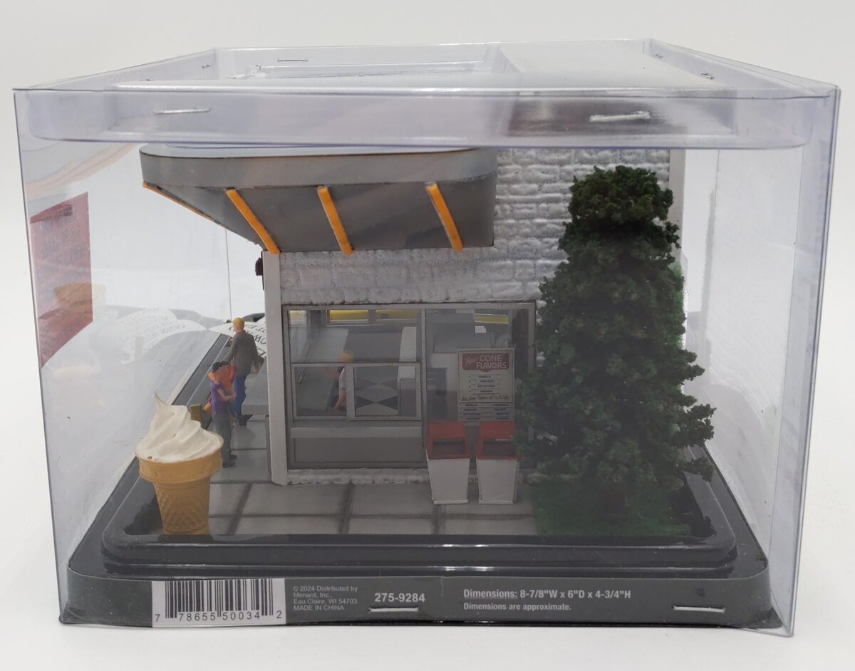 Menards 275-9284 O Scale Liam's Frozen Custard Stand NIB