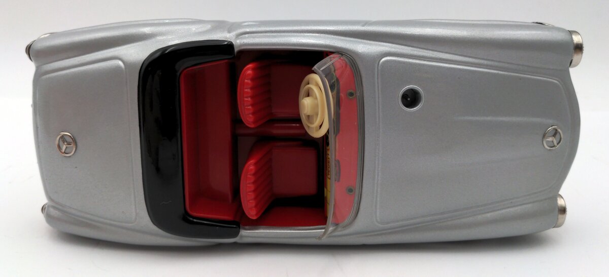 Schuco 01870 Diecast Mercedes 190 SL LN/Box