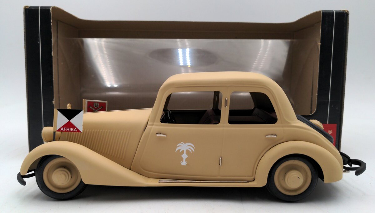 Schuco 00052 1:18 Scale Mercedes 170V Limosine WustenFuchs EX/Box