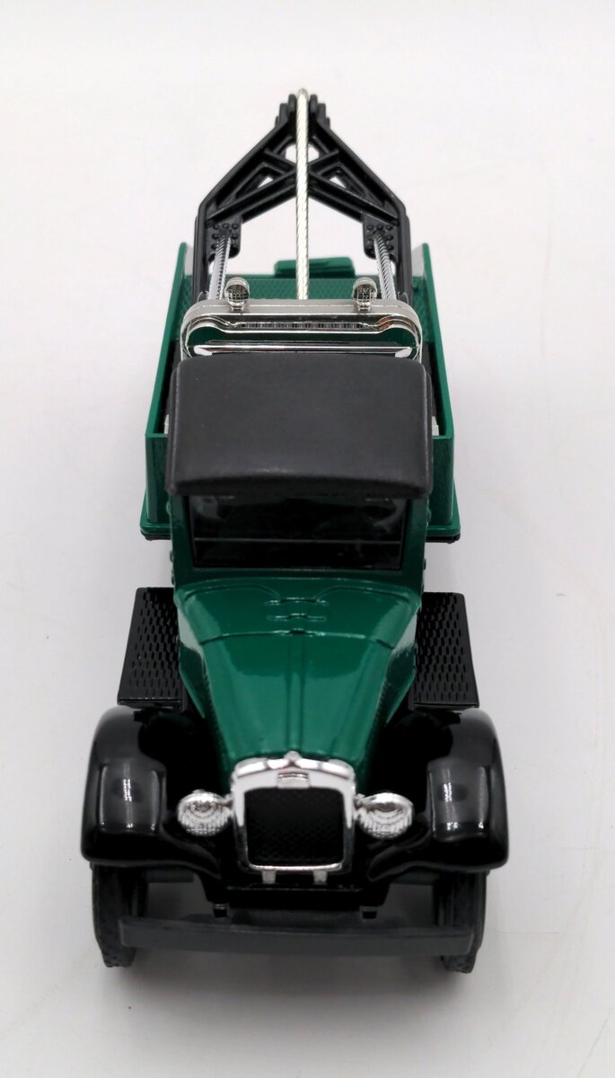 Ertl 2196 1:34 Scale Diecast Crown 1931 Hawkeye Wrecker Bank NIB
