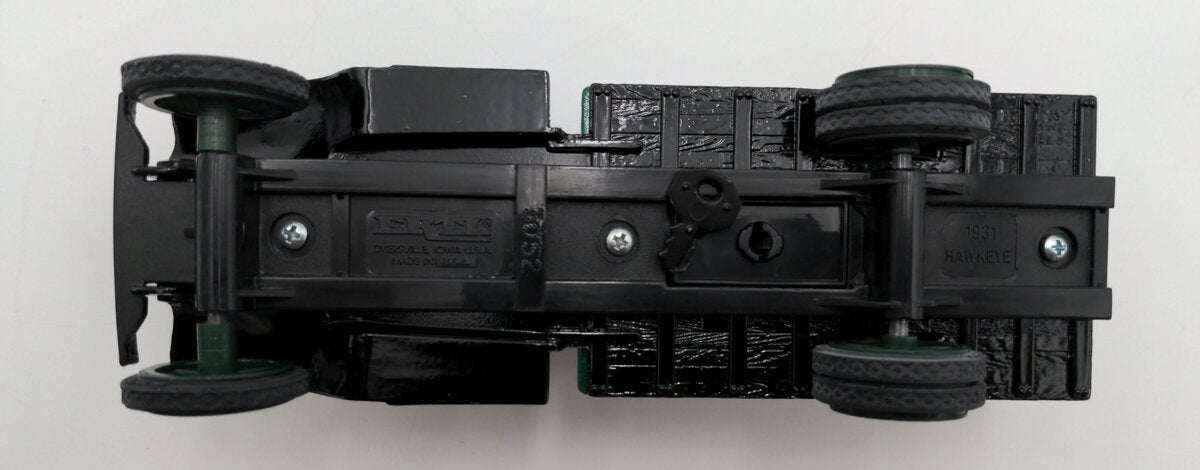 Ertl 2196 1:34 Scale Diecast Crown 1931 Hawkeye Wrecker Bank NIB