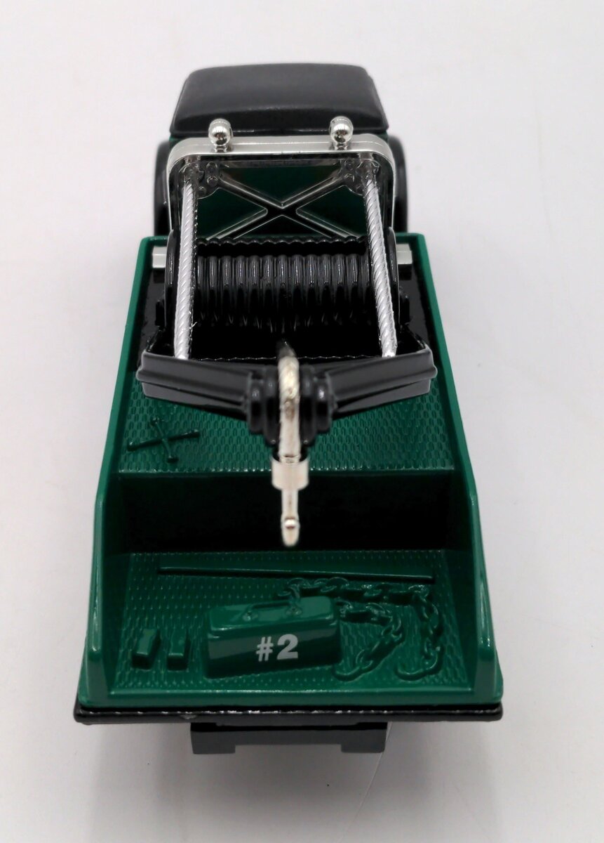 Ertl 2196 1:34 Scale Diecast Crown 1931 Hawkeye Wrecker Bank NIB