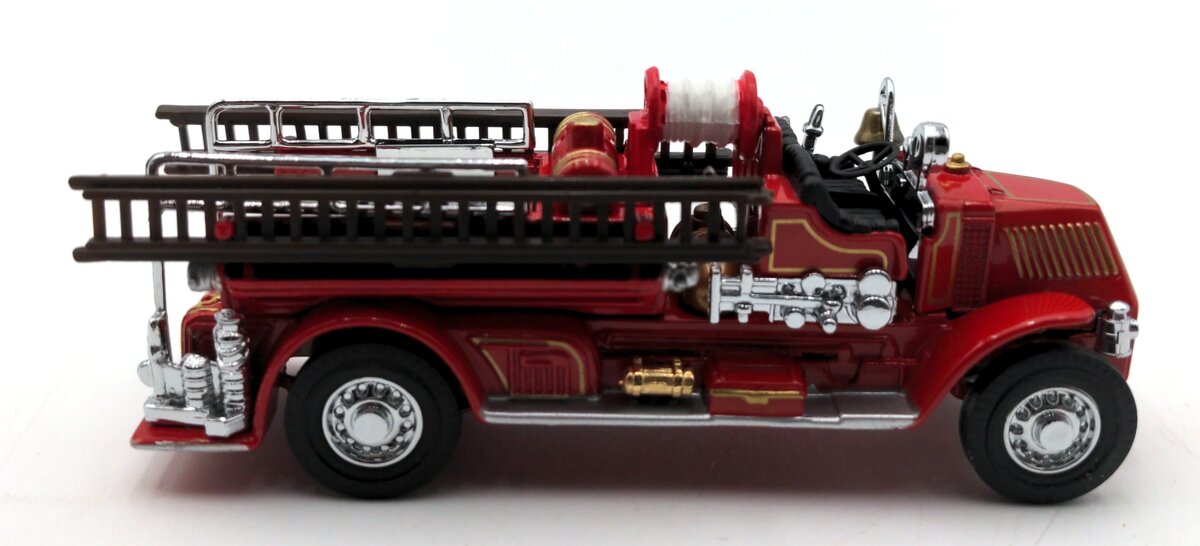 Matchbox YFE01 1:43 Scale Diecast Models of Yesteryear 1920 Mack AC Fire Engine EX/Box