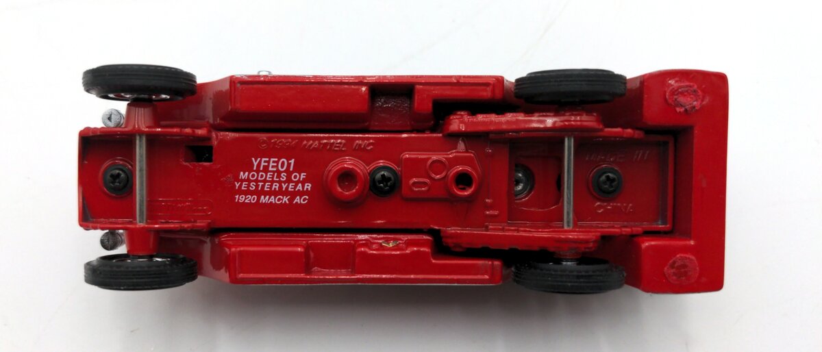 Matchbox YFE01 1:43 Scale Diecast Models of Yesteryear 1920 Mack AC Fire Engine EX/Box