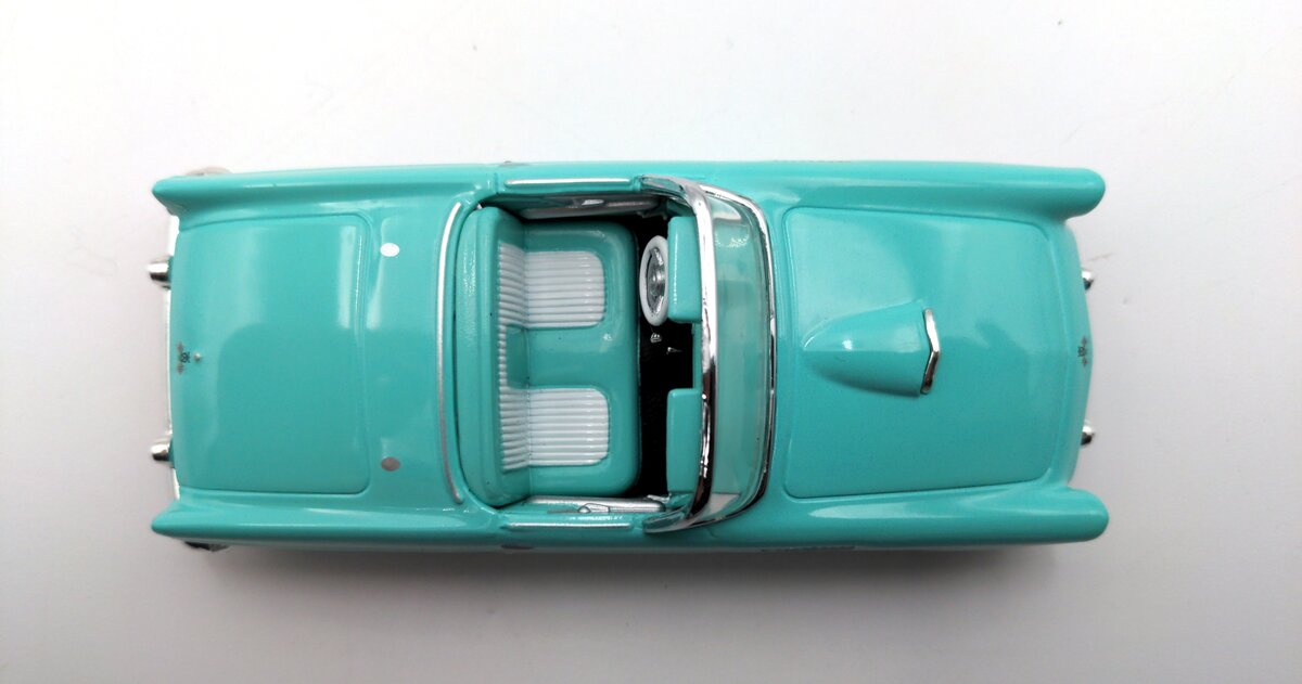 Matchbox 92542 1:43 Scale Diecast 1955 Ford Thunderbird NIB