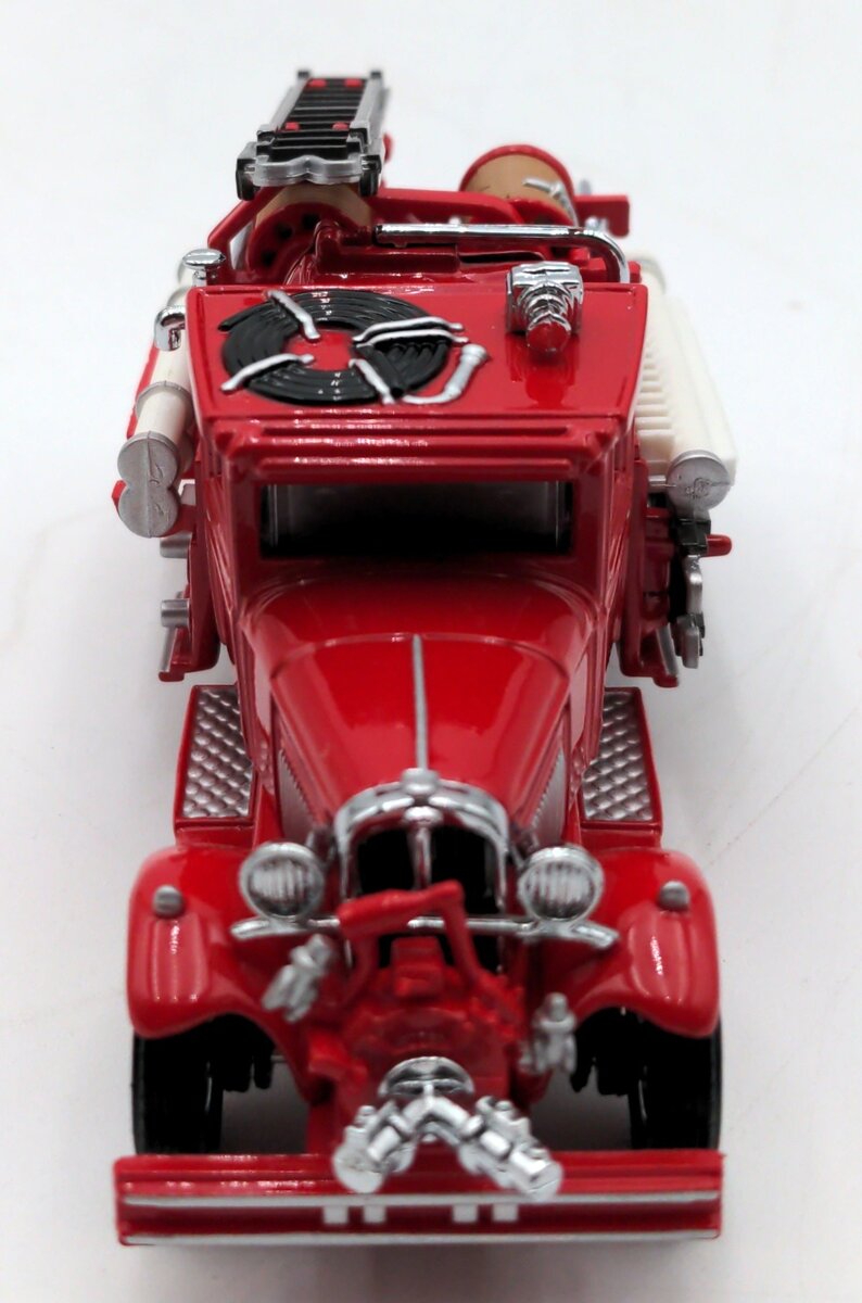 Matchbox YFE06-M 1:43 Scale Diecast 1932 Ford AA Fire Engine NIB