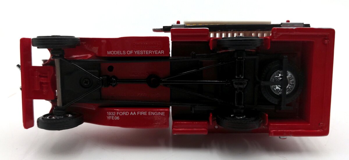 Matchbox YFE06-M 1:43 Scale Diecast 1932 Ford AA Fire Engine NIB