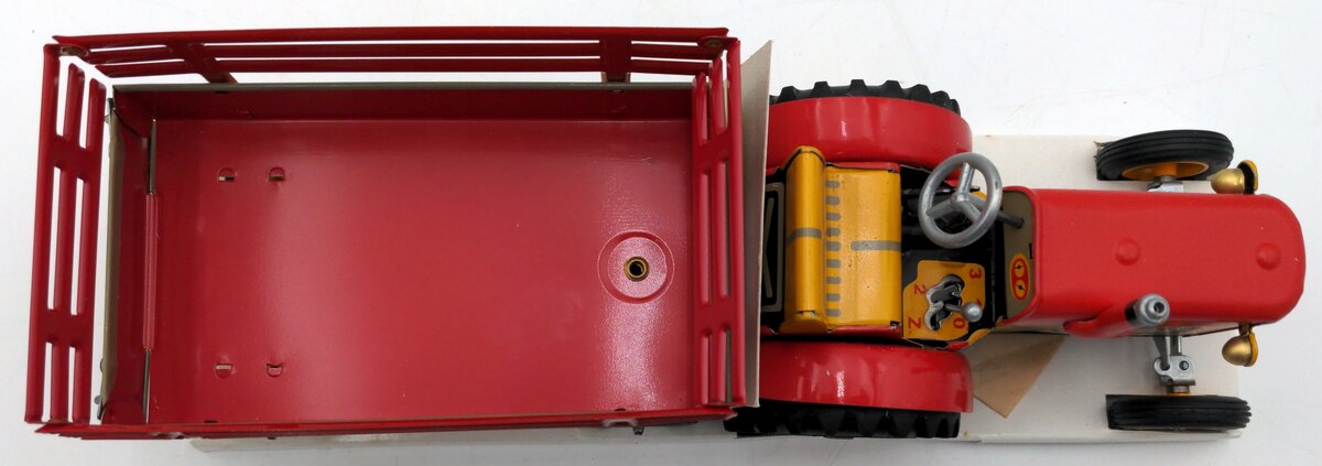 Kovap Retro PN05/102-78 1:25 Scale Zetor Tractor w/ Trailer NIB