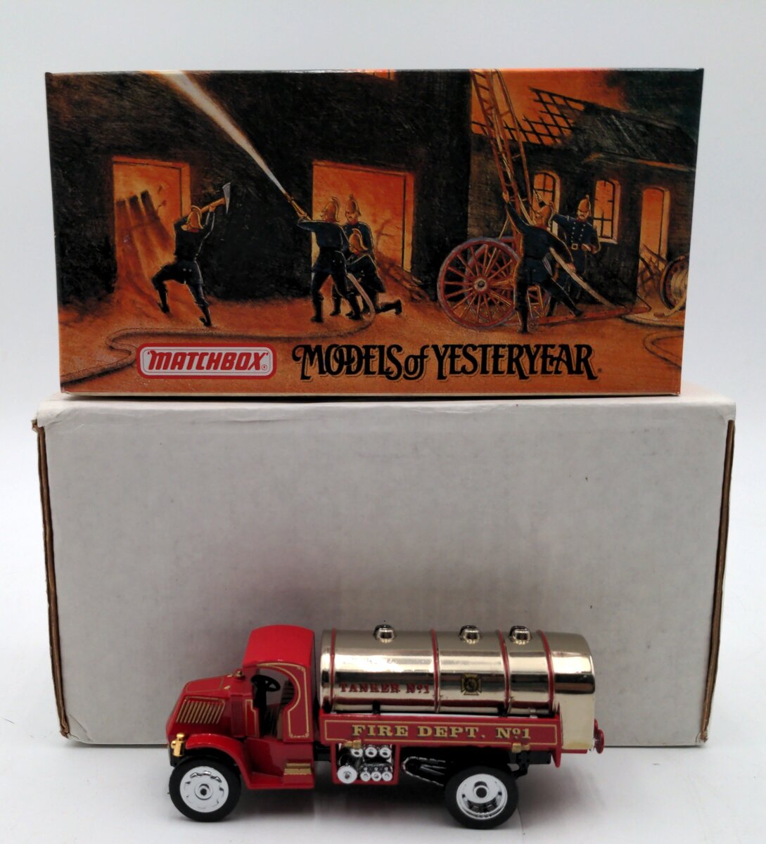 Matchbox YFE11-M 1:43 Scale Diecast 1923 Mack AC Water Tanker EX/Box