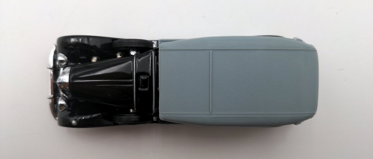 Matchbox DYM35185 1:43 Scale Diecast 1931 Mercedes - Benz 770 NIB