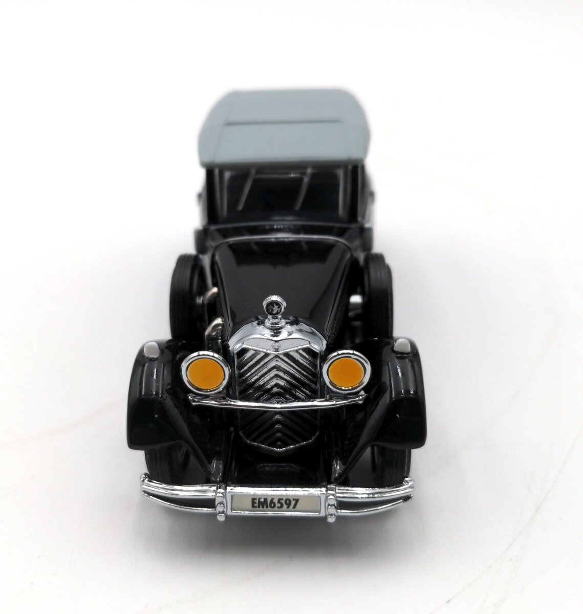 Matchbox DYM35185 1:43 Scale Diecast 1931 Mercedes - Benz 770 NIB