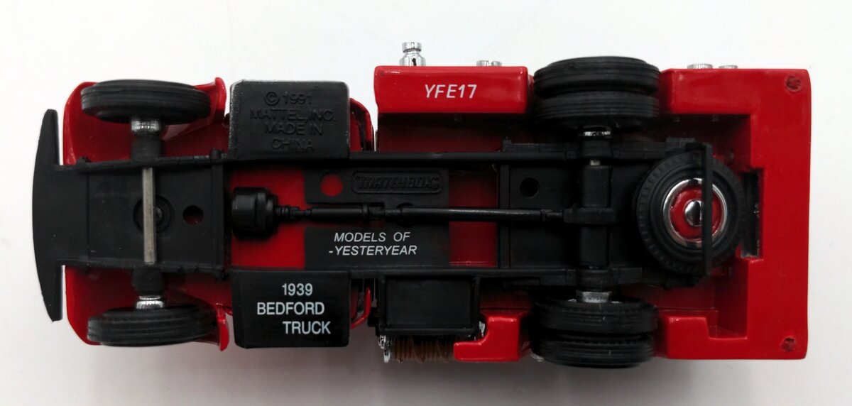 Matchbox YFE17-M 1:43 Scale Diecast 1939 Bedford Pump & Hose Truck NIB
