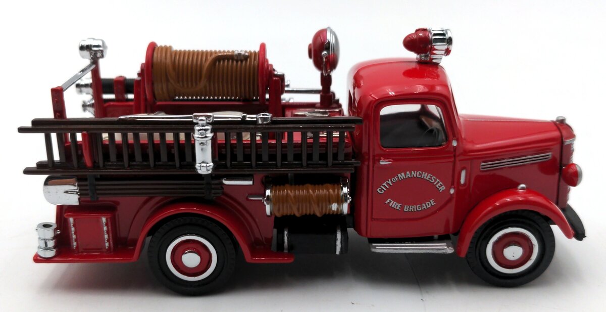 Matchbox YFE17-M 1:43 Scale Diecast 1939 Bedford Pump & Hose Truck NIB
