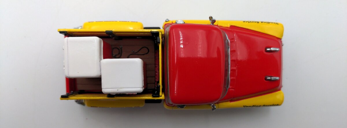 Matchbox YPC01-M 1:43 Scale Diecast 1957 Coca-Cola Chevrolet Truck NIB