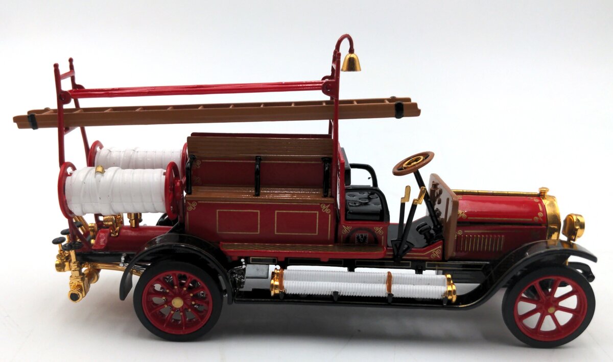 Matchbox YFE20-M 1:43 Scale Diecast 1912 Mercedes-Benz Fire Engine NIB