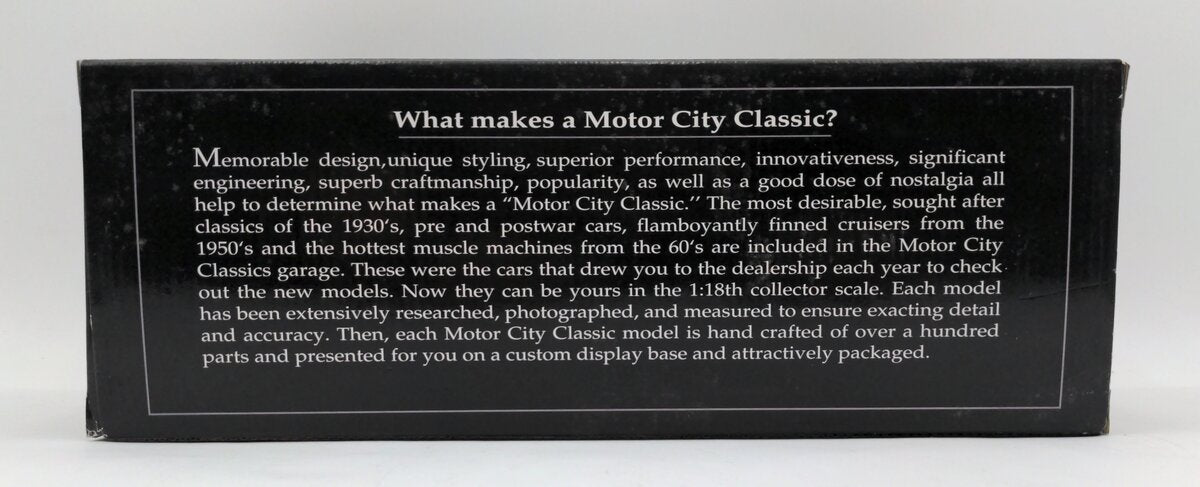 Motor City 5003 1:18 Scale Diecast 1948 Chrysler Town & Country NIB