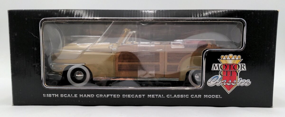 Motor City 5003 1:18 Scale Diecast 1948 Chrysler Town & Country NIB