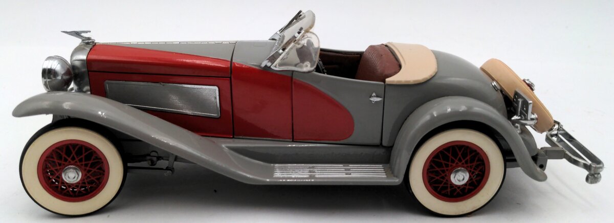 Danbury Mint 1935 1:24 Duesenberg SSJ VG