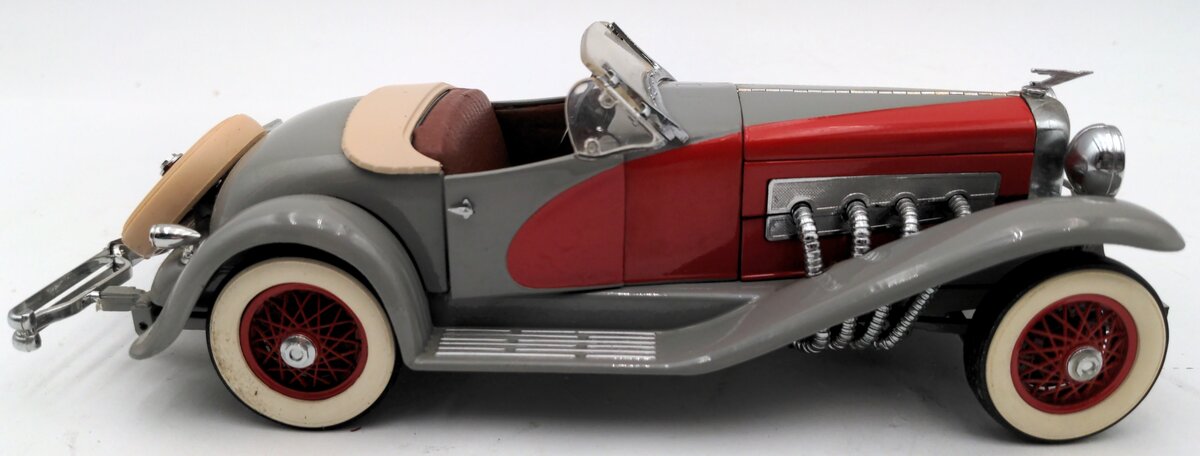 Danbury Mint 1935 1:24 Duesenberg SSJ VG