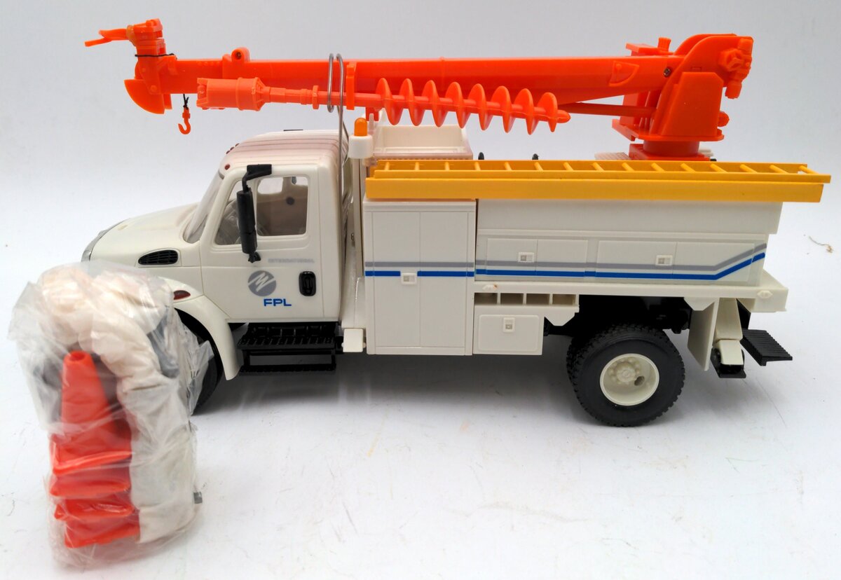 DG Productions FPL Electrical Boom Truck EX