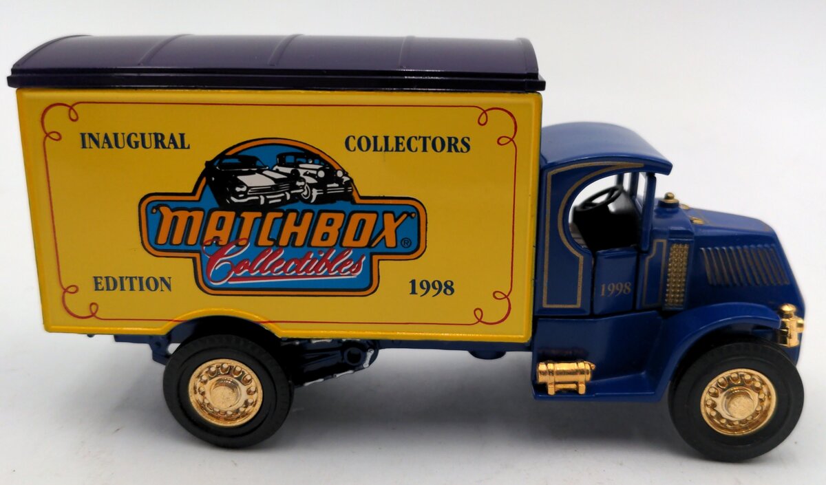 Matchbox YY052/B-M 1995 Collectibles Collector's Guild 1920 Mack AC Box Truck LN/Box