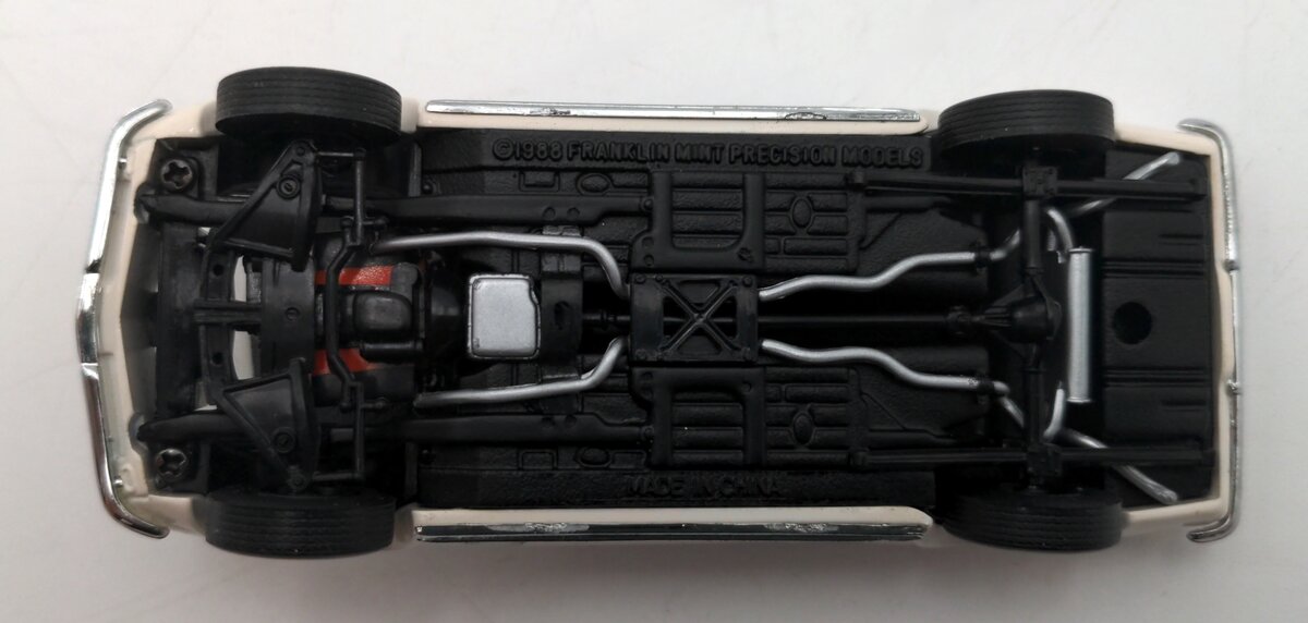Franklin Mint B11PW17 1:43 Scale Diecast 1967 Chevrolet Camaro SS Convertible LN