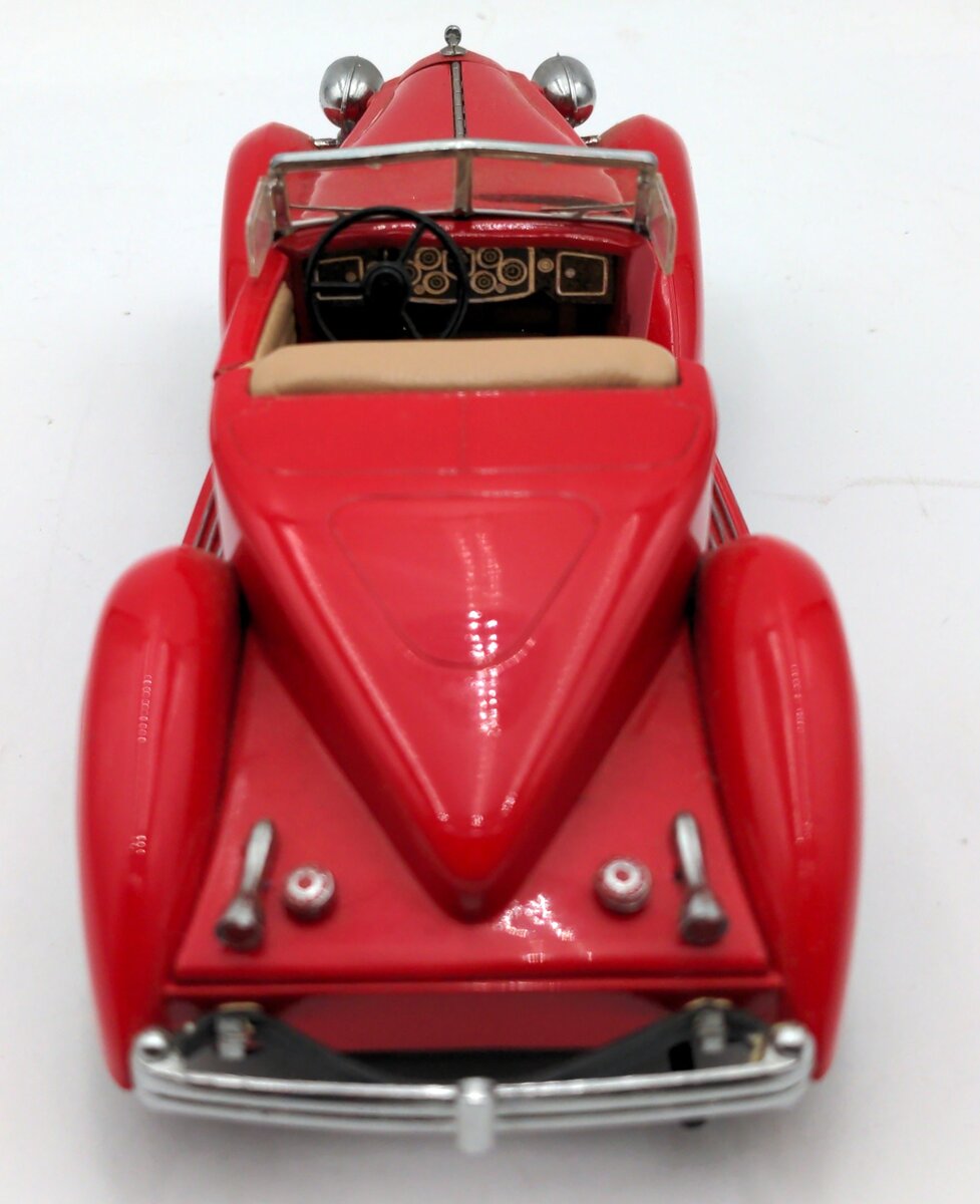 Danbury Mint 1934 1:24 1934 Packard V12 Lebaron Speedster VG/Box