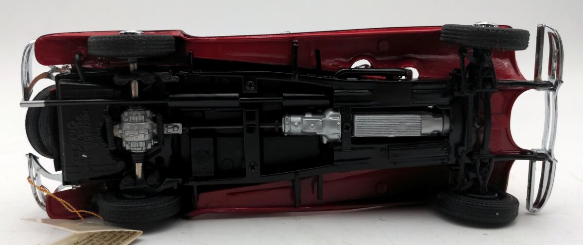 Franklin Mint B11EY72 1:24 Scale 1935 Mercedes-Benz Roadster NEW