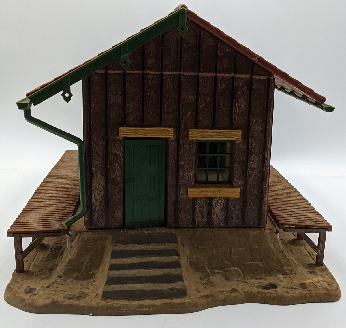 Pola 905 G Scale Kleinbach Freight Station Kit - Assembled VG