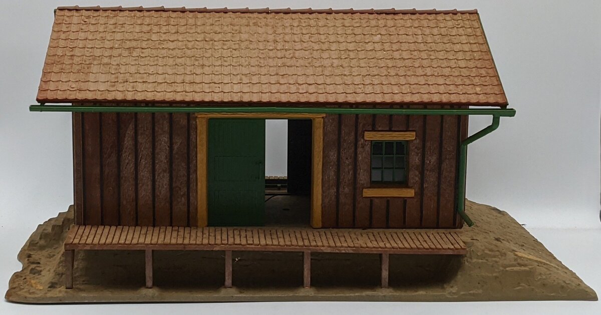 Pola 905 G Scale Kleinbach Freight Station Kit - Assembled VG