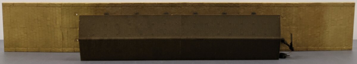 Pola G Scale Train Station Platform VG
