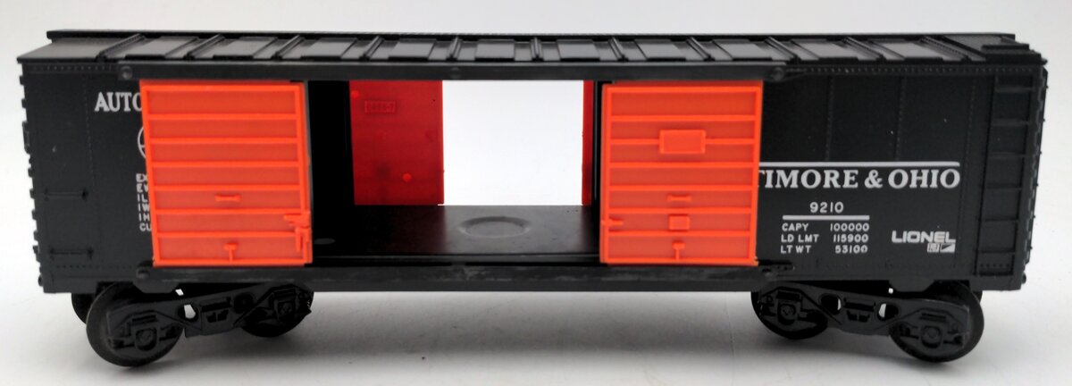 Lionel 6-9210 O Gauge Baltimore & Ohio Automobile Boxcar w/Orange Doors VG/Box