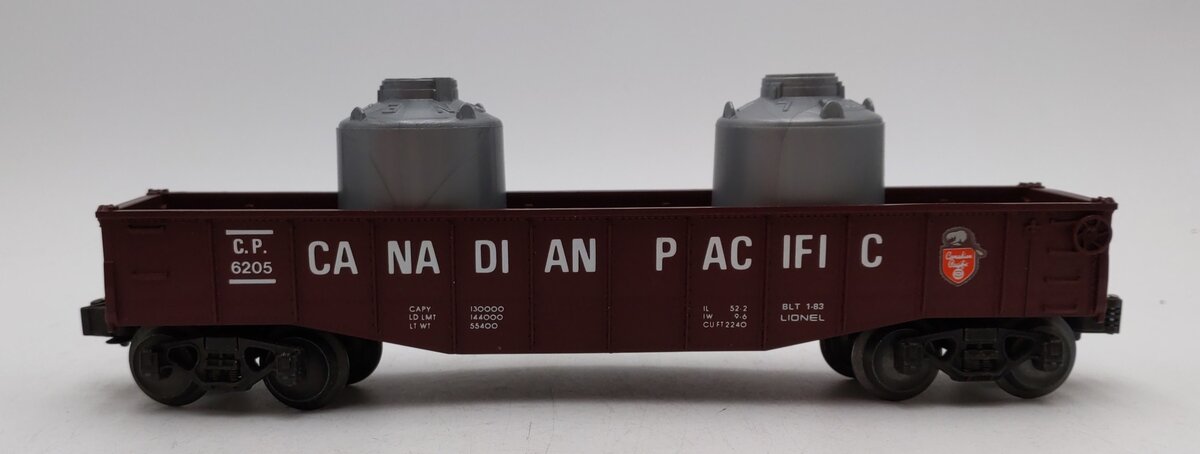 Lionel 6-6205 O Gauge Canadian Pacific Long Gondola with Canisters LN/Box