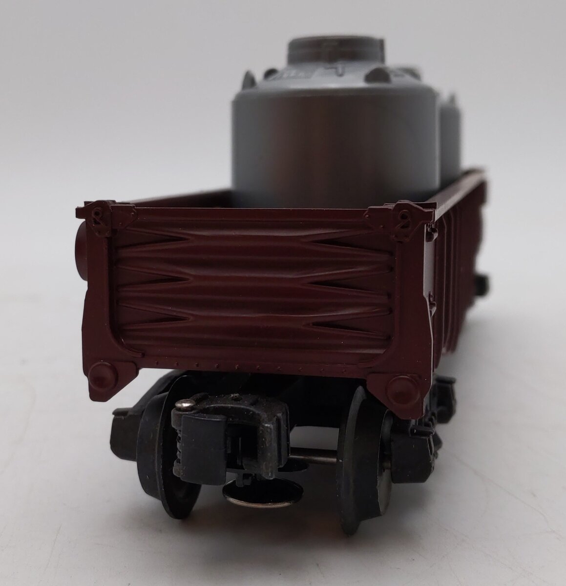 Lionel 6-6205 O Gauge Canadian Pacific Long Gondola with Canisters LN/Box