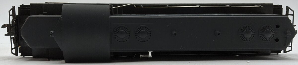 Lionel 6-8367 O Gauge Long Island GP20 Non-Powered Diesel Locomotive VG/Box