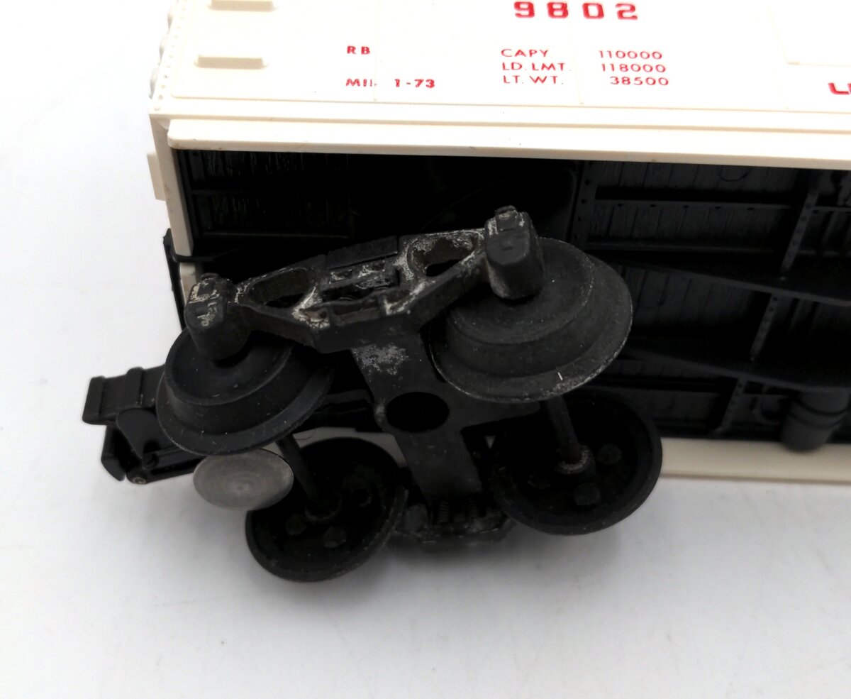 Lionel 6-9802 O Gauge Miller High Life Reefer Car #9802 EX/Box