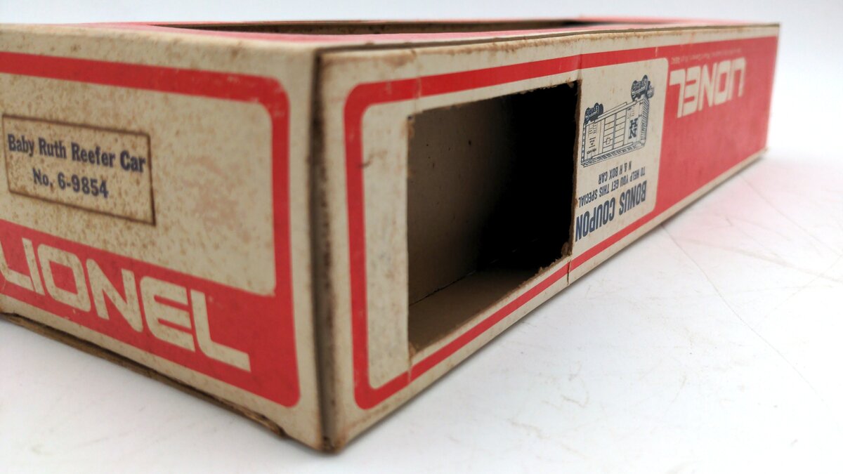 Lionel 6-9854 O Gauge Baby Ruth Billboard Reefer Car EX/Box