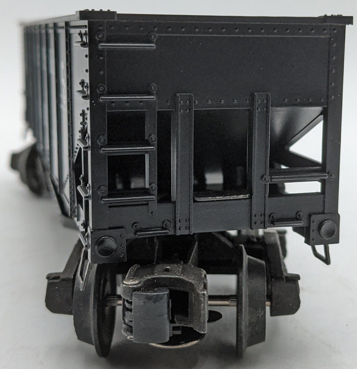 Lionel 6-6109 O Gauge Chesapeake and Ohio Operating Hopper #6109 NIB