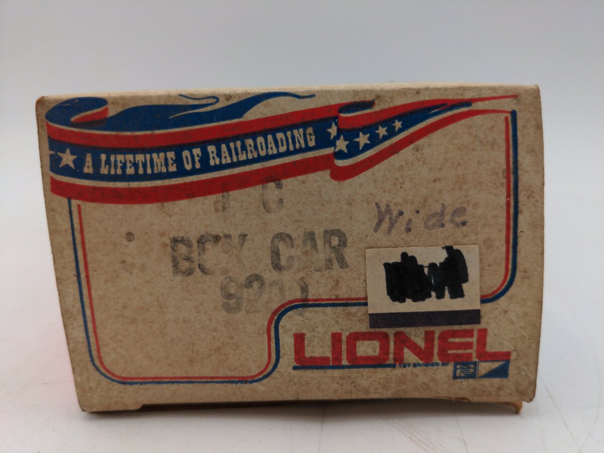 Lionel 6-9200 O Gauge Illinois Central Boxcar #9200 VG/Box