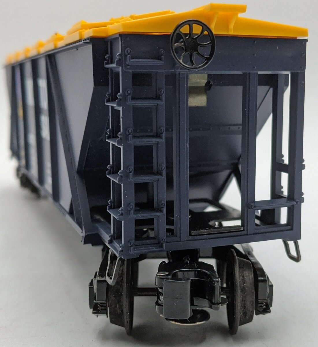 Lionel 6-9114 O Gauge Morton Salt Covered 4-Bay Hopper NIB