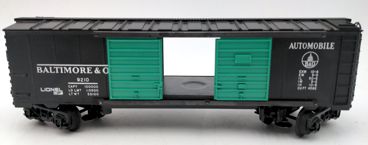 Lionel 6-9210 O Gauge Baltimore & Ohio Automobile Boxcar w/Green Doors VG/Box