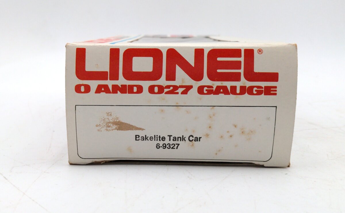 Lionel 6-9327 O Gauge Bakelite Plastics Triple Dome Tank Car VG/Box
